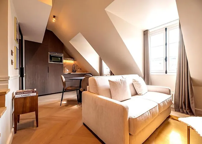 Enjoy Parisian Life In An Elegant Flat - Le Marais